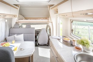 Eura Mobil AO 570HS full