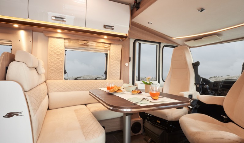 LAIKA EMBLEMA 912 E full