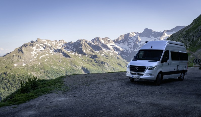 HYMER CAMPERVAN GRAND CANYON S CROSSOVER 4x4 full