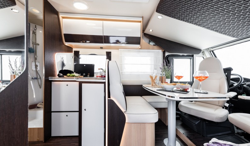 MC LOUIS NEVIS 273 MATIC full