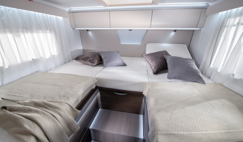 ADRIA MATRIX SUPREM 670 DC PAVILLON full