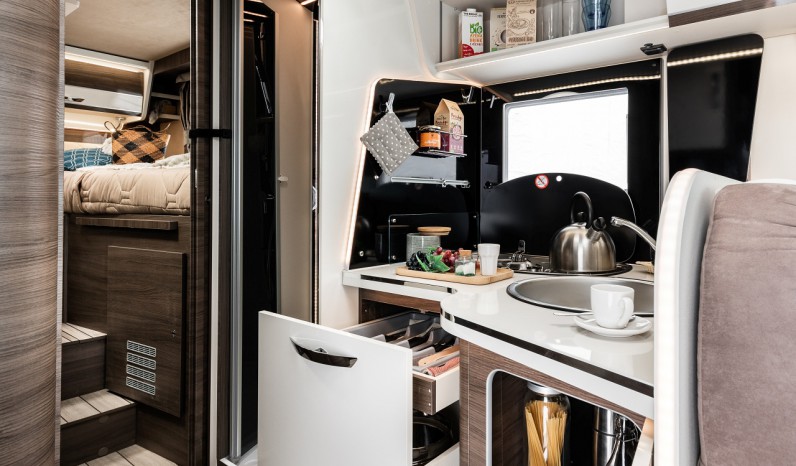 MC LOUIS NEVIS 879 MATIC full