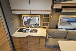 DETHLEFFS JUST 90 T6762/DRESSING ARRIERE full