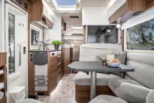 HYMER B-MC I600 WHITE LINE full