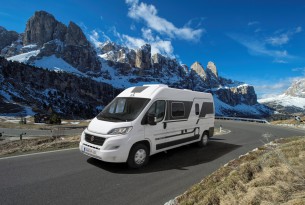 ADRIA TWIN PLUS 600 SPB FAMILY full