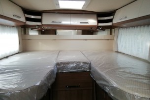 Carthago C-Tourer 143 LE full