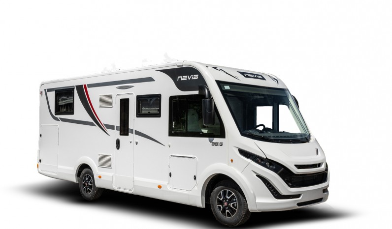 MC LOUIS NEVIS 879 full