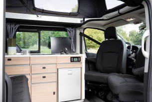 BAVARIA MINICAMP 490BC full