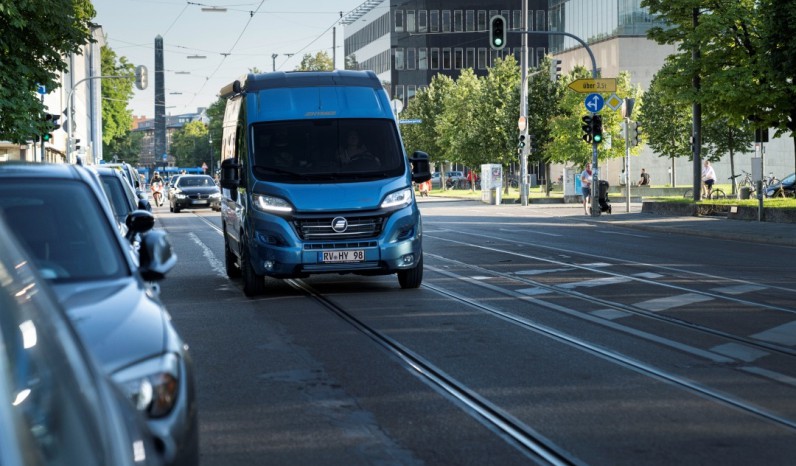 HYMER CAMPERVAN FREE 600 CAMPUS full