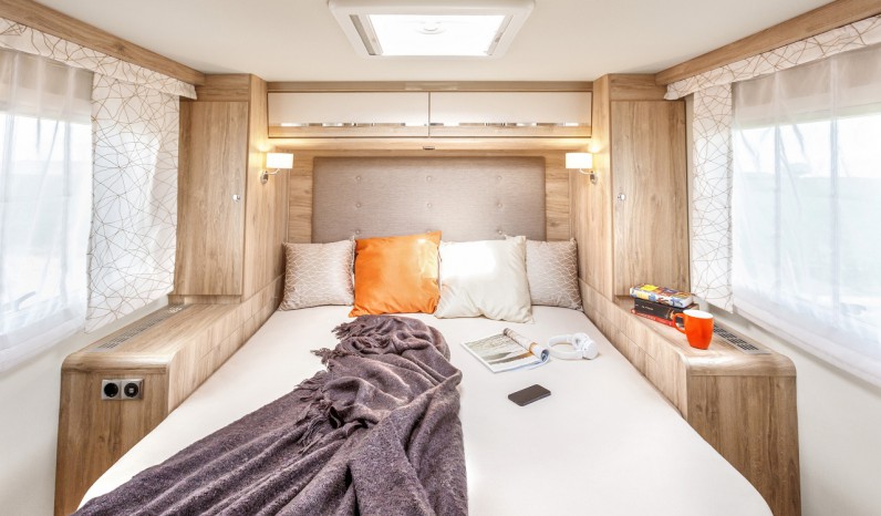 Eura Mobil Contura 766EF full