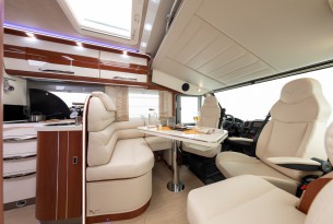 MOBILVETTA K YACHT TEKNO LINE 90 full