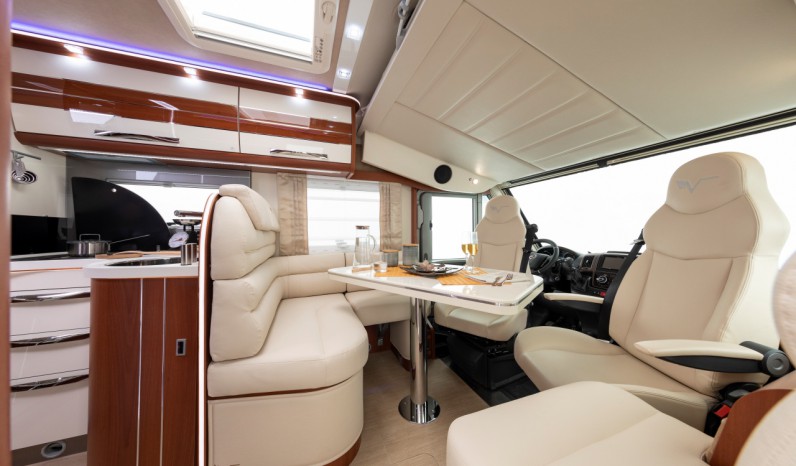 MOBILVETTA K YACHT TEKNO LINE 80 full