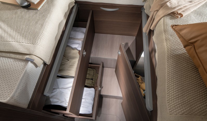 ADRIA MATRIX SUPREM 670 SC PAVILLON full