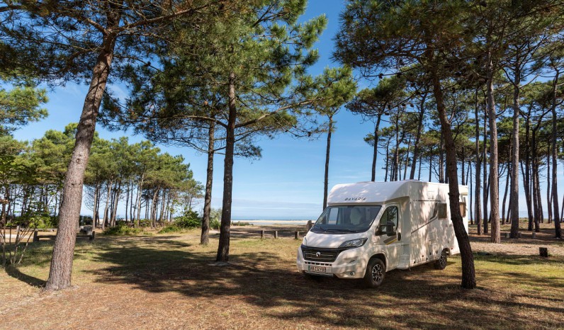 BAVARIA T740FC full