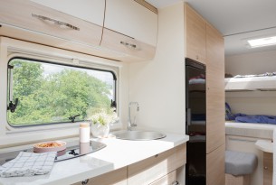 Eura Mobil AO 570HS full