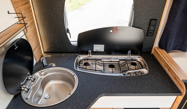 BAVARIA T696D NOMADE full