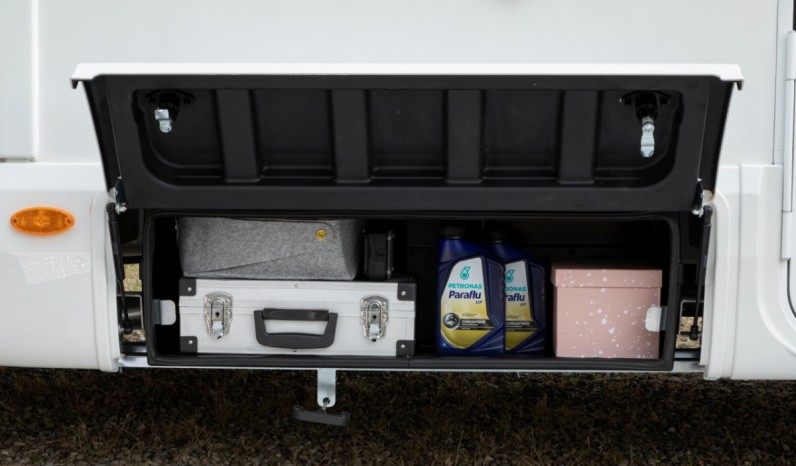 MC LOUIS NEVIS 322 S full