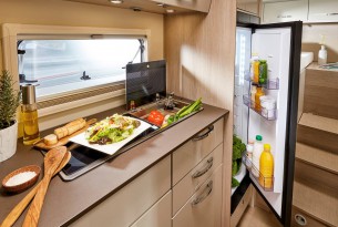 BURSTNER NEXXO VAN T590G full