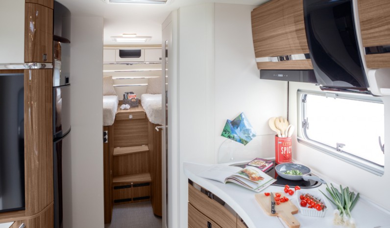Eura  Mobil Contura 766QB full