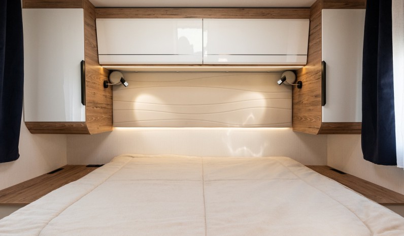 BAVARIA I740FC NOMADE full