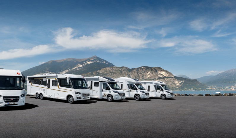 Eura  Mobil Profila RS 675 SB full