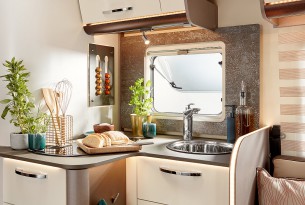 BURSTNER LYSEO TD 690G PRIVILEGE full