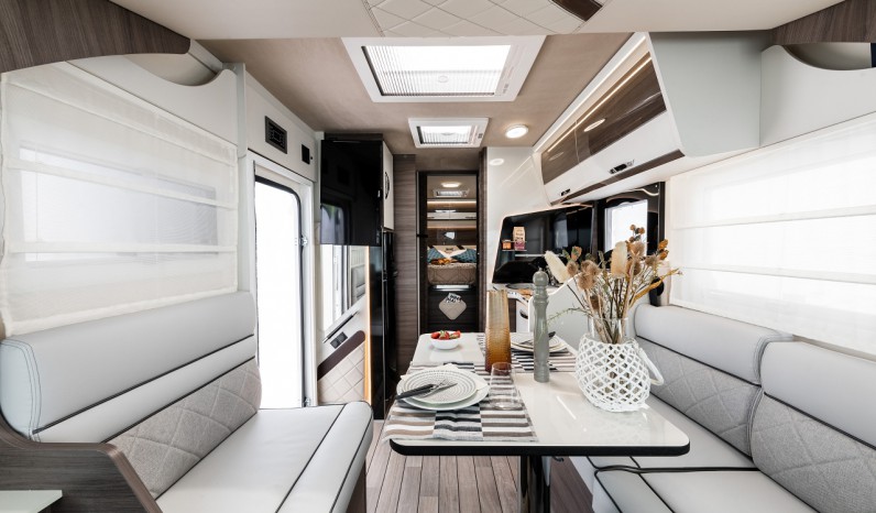 MC LOUIS NEVIS 879 MATIC full