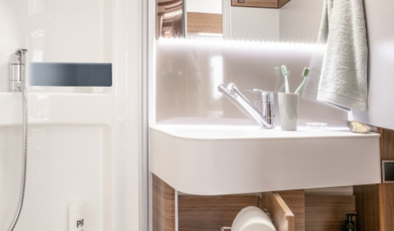 HYMER B-MC I600 full