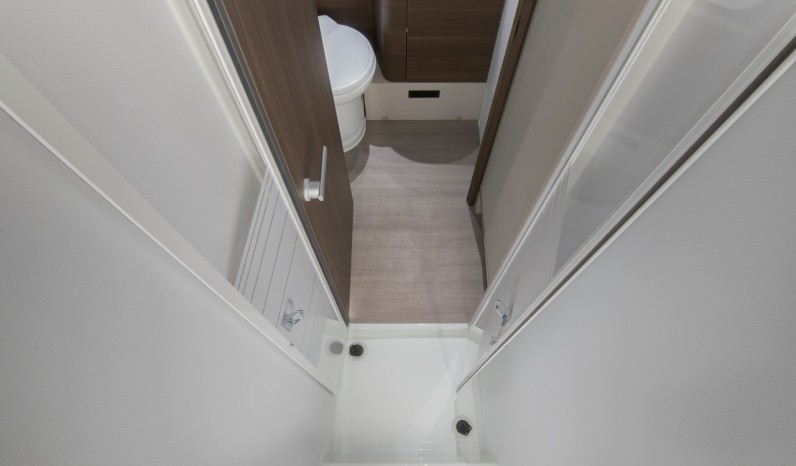 ADRIA MATRIX SUPREM 670 DC PAVILLON full