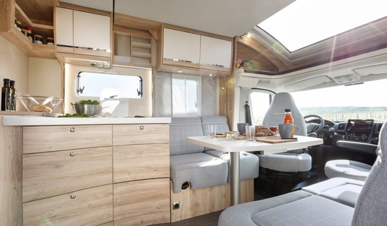 Eura  Mobil Contura 766QB full