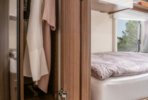 HYMER B-MC I600 WHITE LINE full
