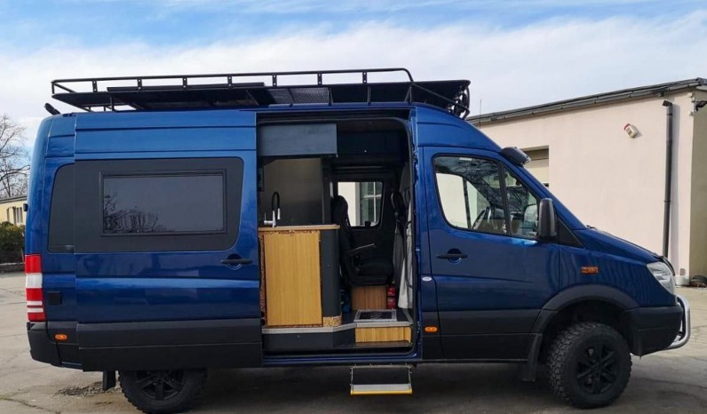Mercedes-Benz Sprinter full