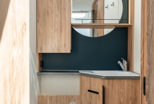 BAVARIA T690GJ full