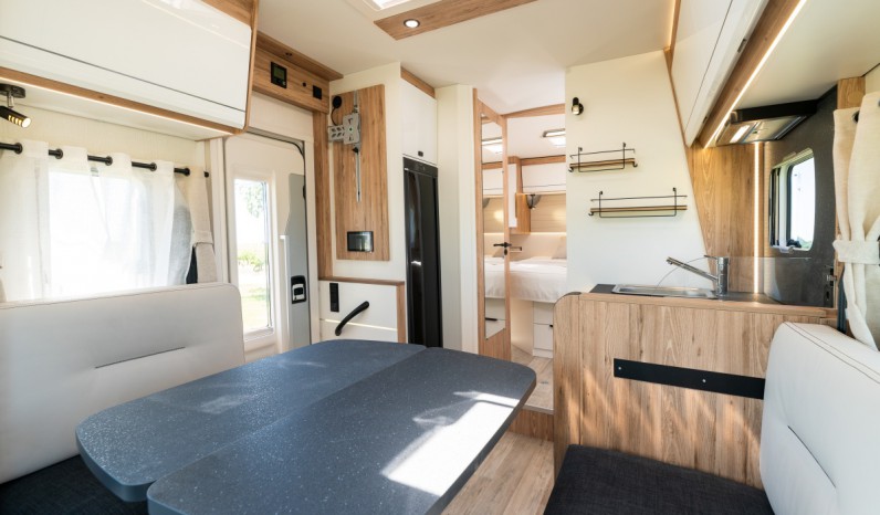 BAVARIA T626D NOMADE full