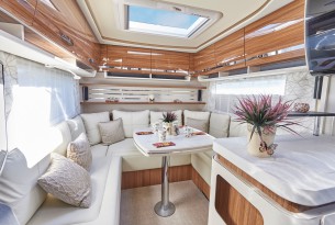 Eura Mobil Integra Line  695HB full