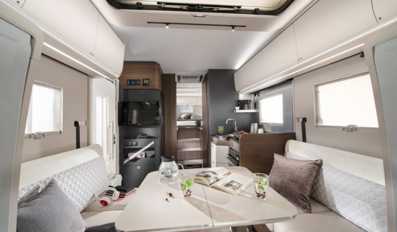 ADRIA CORAL PLUS 670 DL full