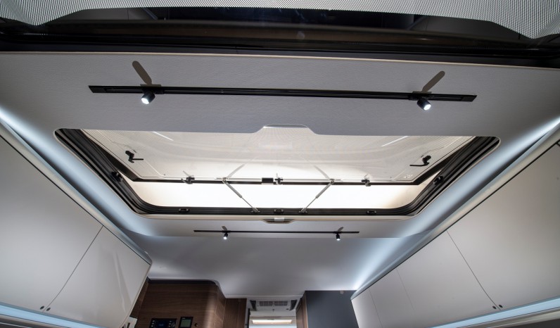 ADRIA CORAL SUPREM 670 DL full