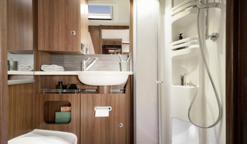 HYMER ML T570 CROSSOVER 4x4 full