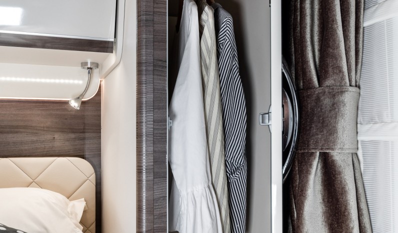 MC LOUIS MC4 870 PAVILLON full