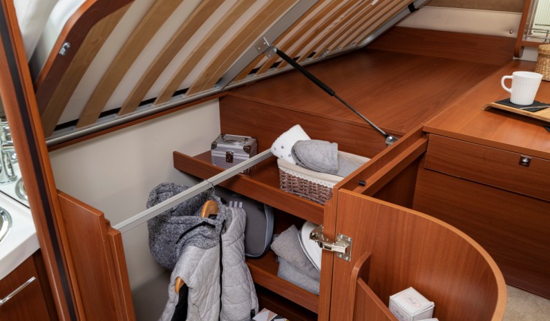 MOBILVETTA K YACHT TEKNO LINE 90 full