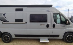 FOURGON 4 COUCHAGES CHAUSSON V 594 TWIST MAX