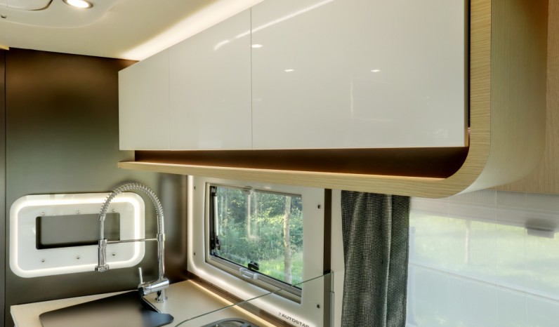 AUTOSTAR PRIVILEGE I693LC LIFT full
