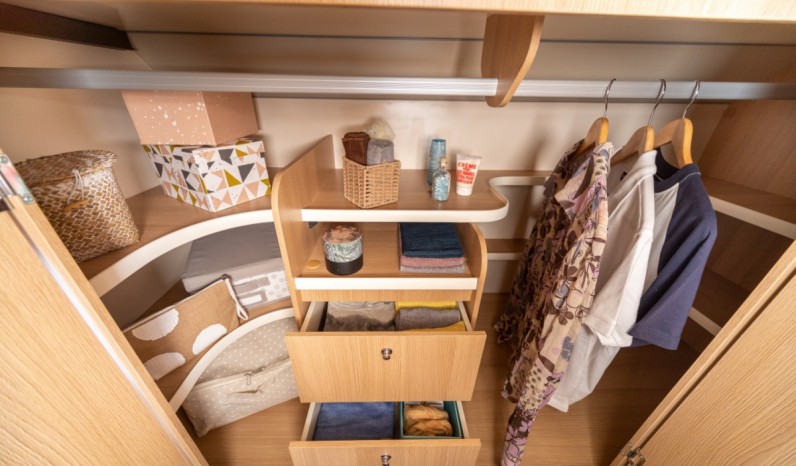 MC LOUIS MC4 830 full