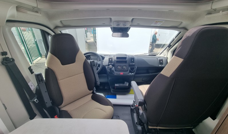 CARADO PROFILE COMPACT V132PRO 2.2L 140CV BOITE MANUELLE full