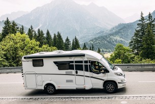 SUNLIGHT V 60 ADVENTURE EDITION full