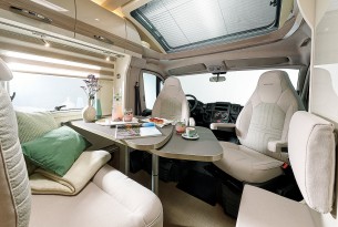 BURSTNER TRAVEL VAN T590G full