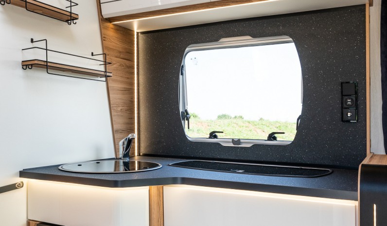 BAVARIA T696D NOMADE full