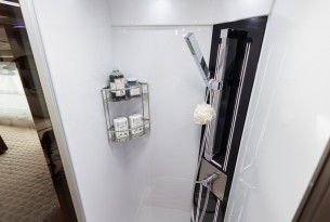 MOBILVETTA K YACHT TEKNO LINE 90 full