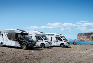 Eura  Mobil Profila RS 695HB full