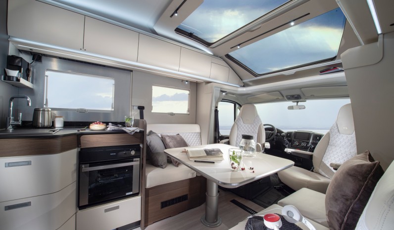 ADRIA CORAL SUPREM 670 DL full